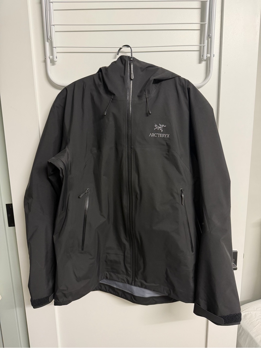 Arc'teryx Beta AR Waterproof Hooded Jacket